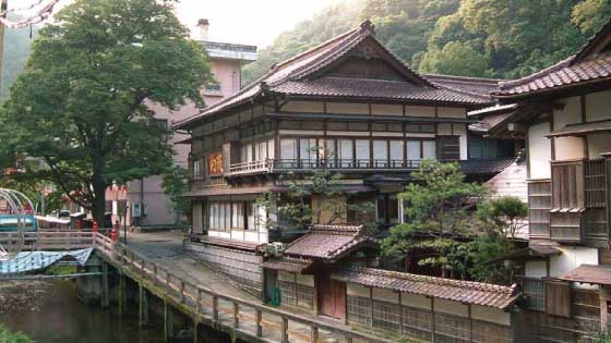 Higashiyama Onsen