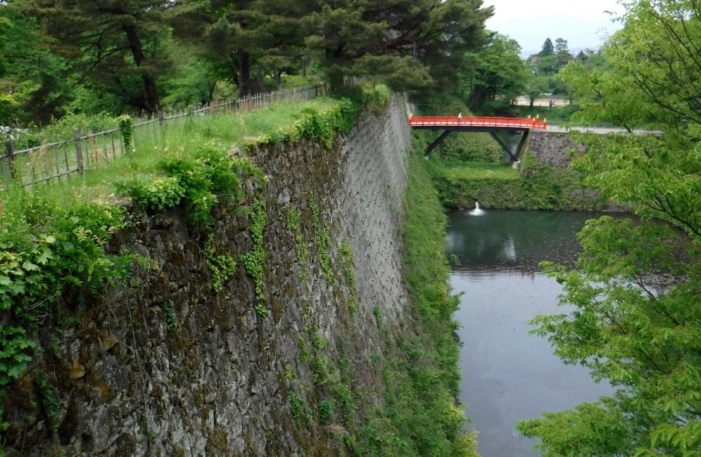 高石垣（扇の勾配）