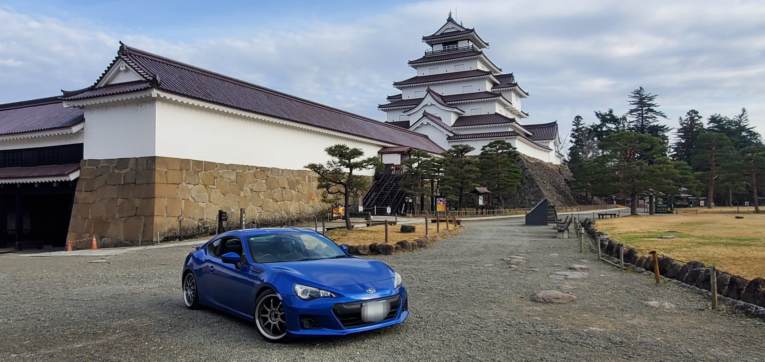 鶴ヶ城で愛車と撮影しませんか？ | 一般財団法人 会津若松観光ビューロー